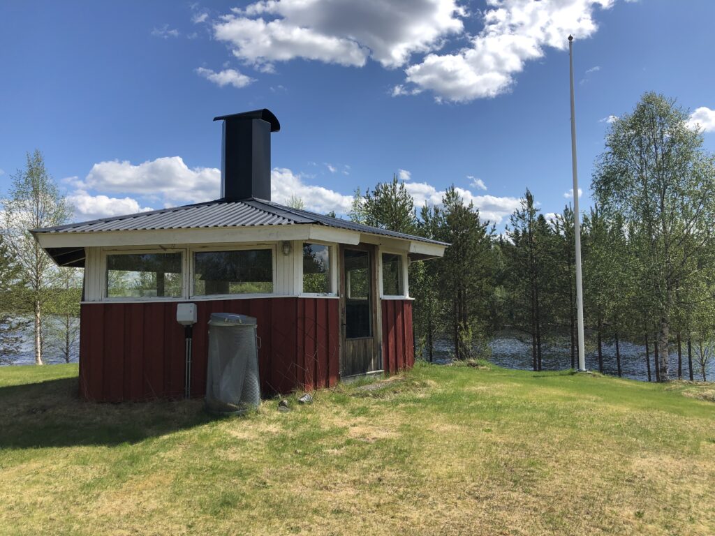 The barbecue hut from the outside