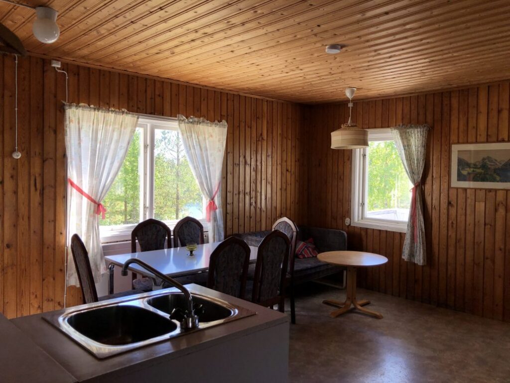 Living room in cabin 2